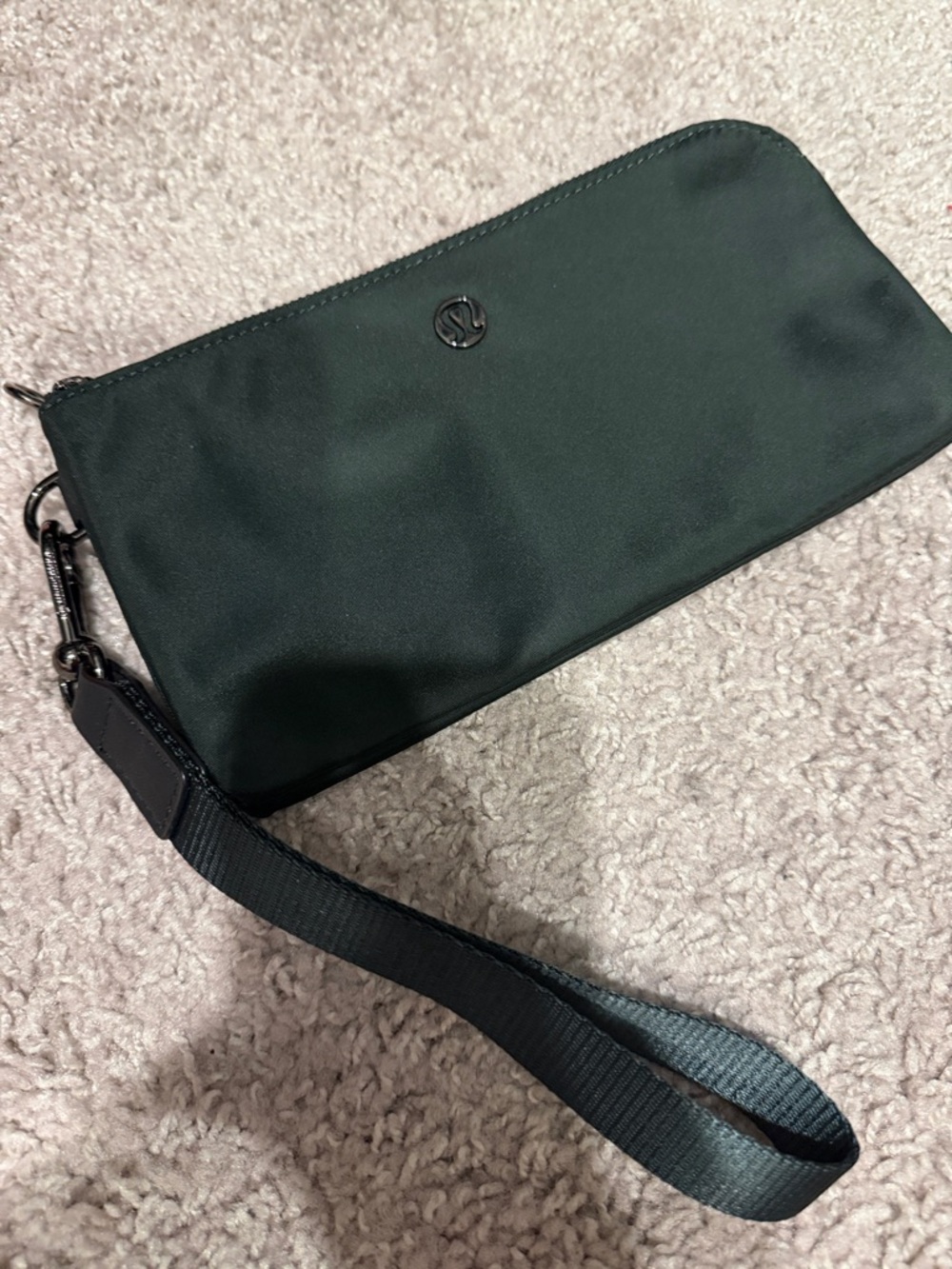 lululemon athletica Dark Black/Green Wrist Strap Pouch